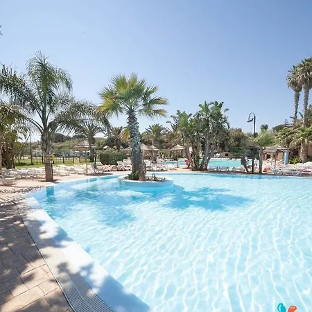Holiday home Parisi *